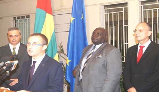 Patrick-Spirlet-ambassadeurs-togo-08mai2013