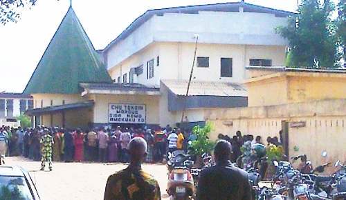 chu_syl-olympio_morgue