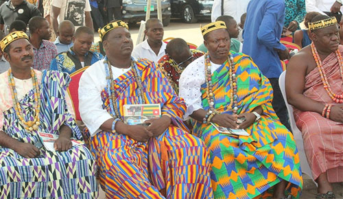 chefs_traditionnels_evillage