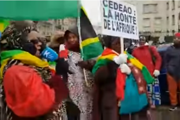 Togo : VIDEO / Les femmes africaines en colère et demandent justice pour les crimes commis par Faure Gnassingbé